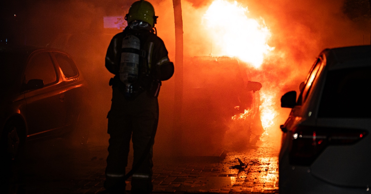 Meerdere auto's in brand aan Heepvoorde in Spijkenisse