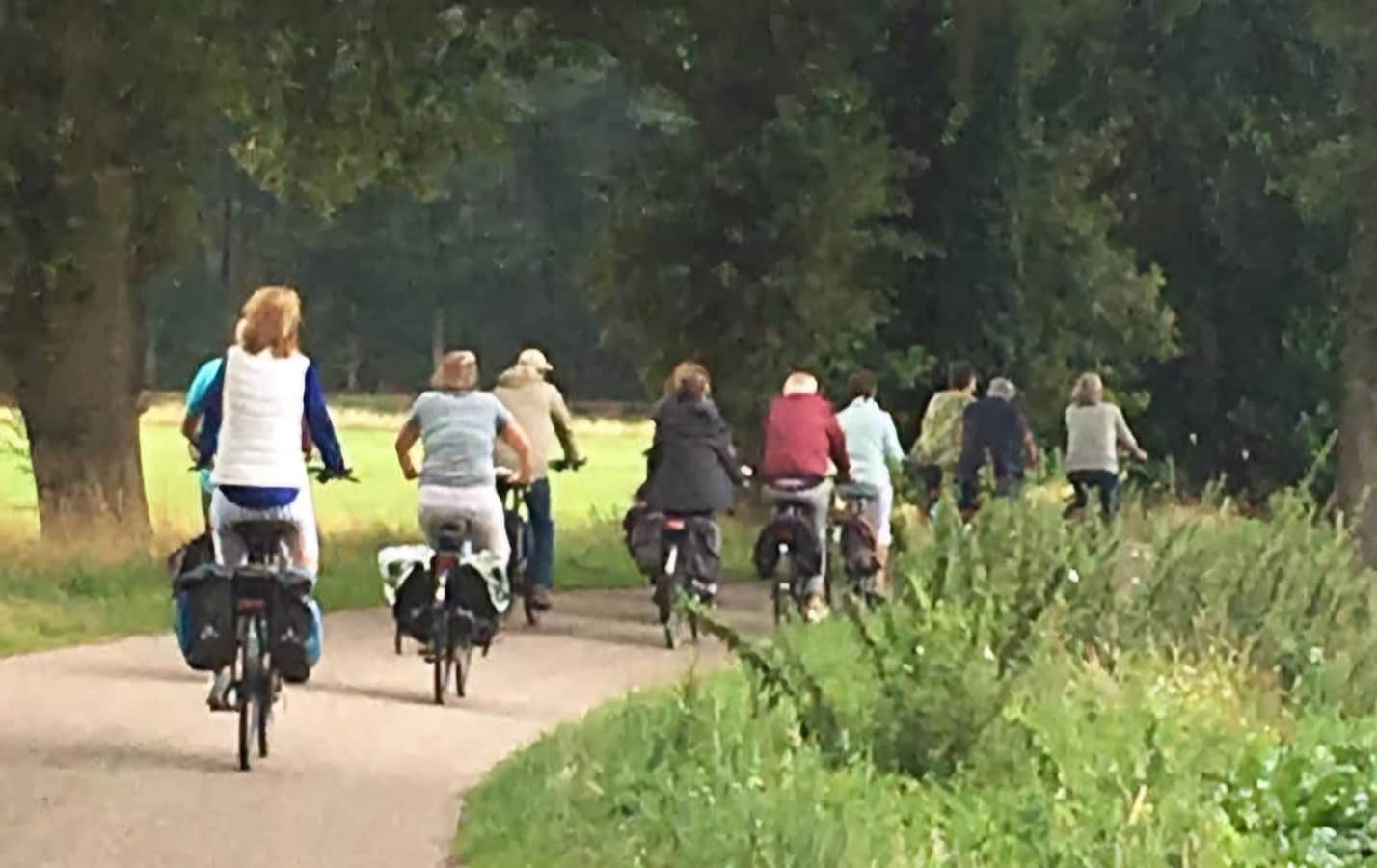 Elektrische fietstocht langs kerken en kapellen in Voerendaal | Foto ...