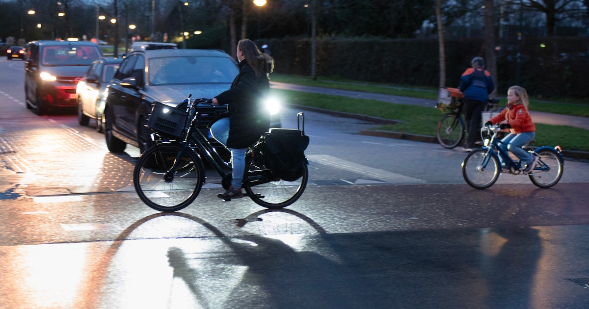 Moet de wethouder in Bunnik niet meteen ingrijpen als een kruispunt gevaarlijk is?