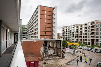 Na grote explosie werd volledig ‘wapenarsenaal’ gevonden in kelderbox onder sportschool in Amsterdam-Osdorp
