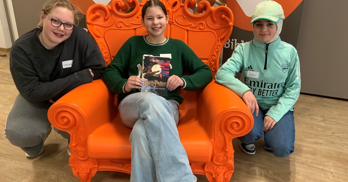 Vera Kerkhof wint voorleeswedstrijd Didam en rolstoelers op bezoek bij zustervereniging