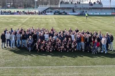 Grootscheepse reünie bij HBS, voormalig eerste-elftalspelers getuige van boeiend gelijkspel
