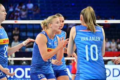 Doek valt voor Nederlandse volleybalsters op EK: Polen te sterk in kwartfinales