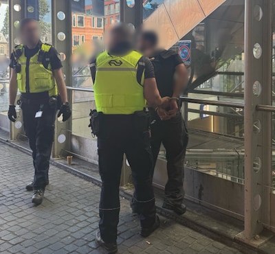 Medewerker NS krijgt kopstoot op station Den Bosch, verdachte aangehouden
