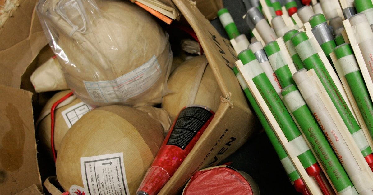 Politie vindt illegaal vuurwerk in woning Purmerend