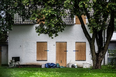 Burgemeester sluit na woning Jan G. nog een huis in Overasselt: ‘Willen rust waarborgen’