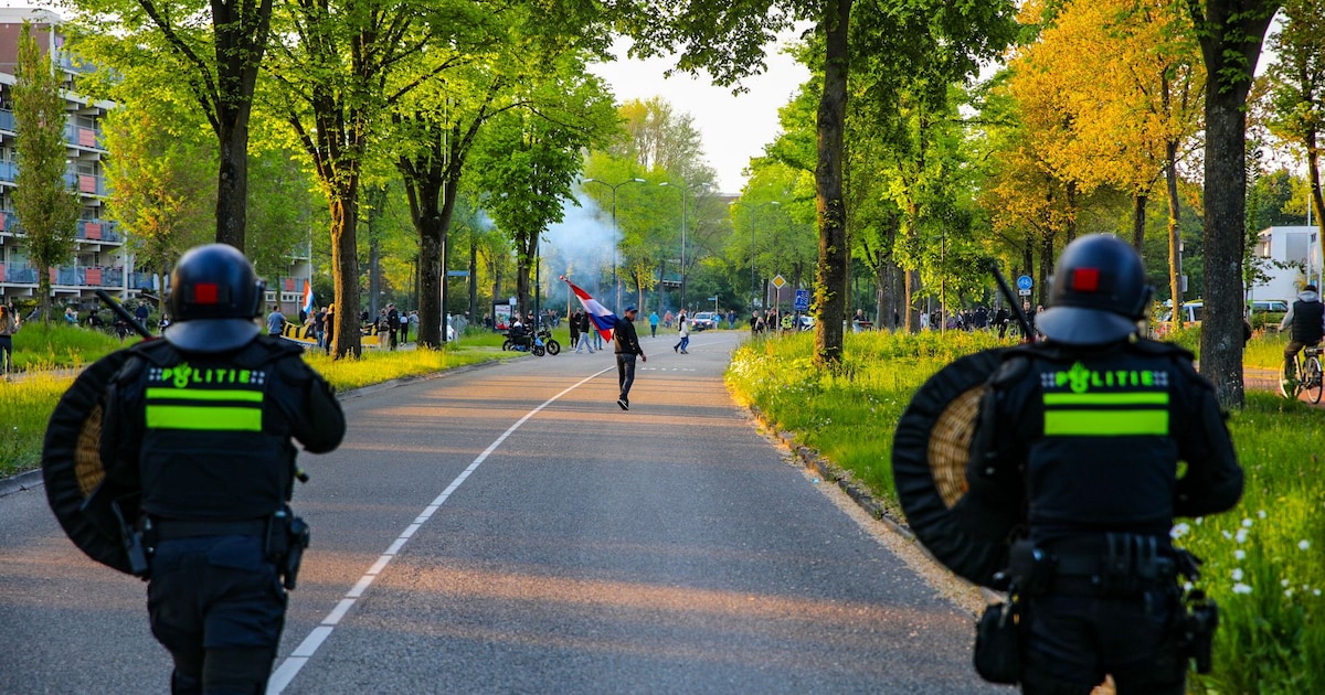 ’s-Gravenzander aangehouden na online uitlatingen rond asielprotesten Apeldoorn