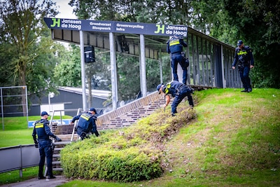 LIVE Overasselt | Zwaargewonde agent weer thuis, andere van ic af • ook zaterdag volop politie op de