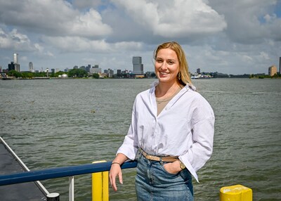 Van het zwembad naar de tuin: Debby geniet van een rustiger leven, maar mist het waterpolo toch een beetje