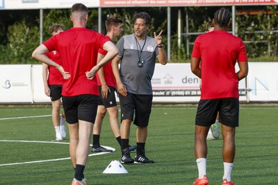 Barendrecht trapt af voor nieuw seizoen in tweede divisie: ‘We hebben de kern behouden’