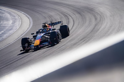 Max Verstappen begonnen aan cruciale kwalificatie in warm Madrid