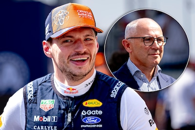 Formule 1-baas gelooft in langer verblijf Max Verstappen en pareert kritiek: ‘Wil geen tape op monden plakken’