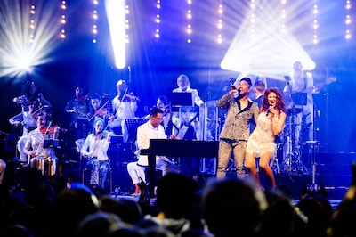 Trek je glitteroutfit maar uit de kast: dit disco-orkest komt naar Groningen