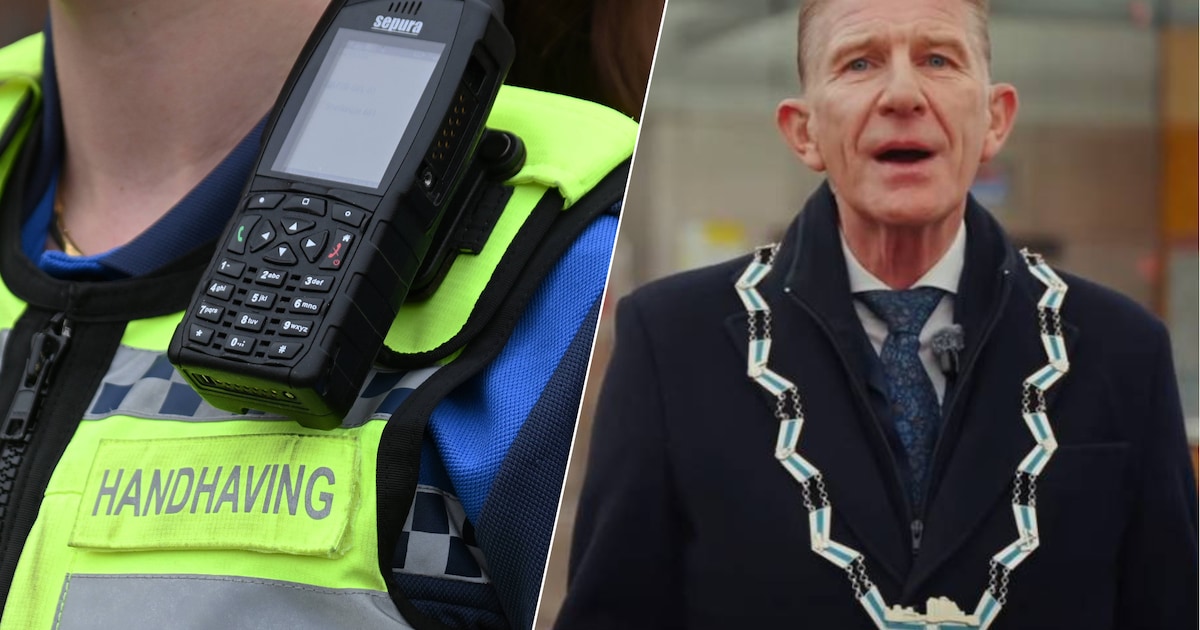 Burgemeester Jack de Vries blikt in nieuwjaarsvideo terug op 2025: ‘De misdaadcijfers zijn gedaald’