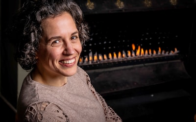 Bestselling author Myrthe freed from the negative voice in her head: ‘Why would I still take the exit to hell?’