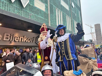 Foto's! Zo zag de sinterklaasintocht 2025 in Eindhoven eruit