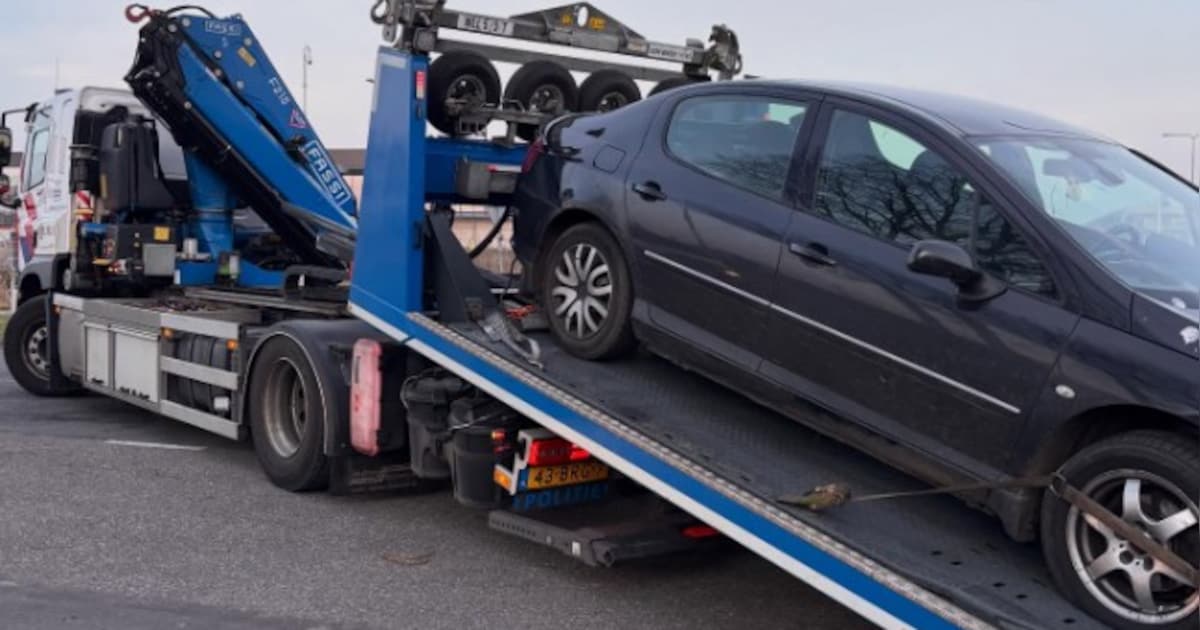 Politie Zuidplas neemt auto in beslag: 22-jarige bestuurder reed voor de derde keer onder invloed