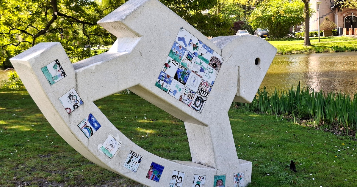 Kleurrijk en vol details: deze straatkunst in Delft is gemaakt voor en door de buurt