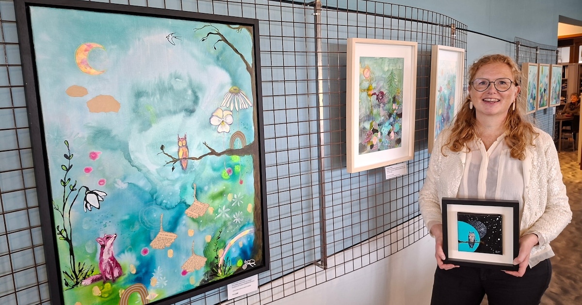 Kunstenares Kirsten van Gortel-Roest vertelt over haar werk tijdens een meet & greet in Den Nul